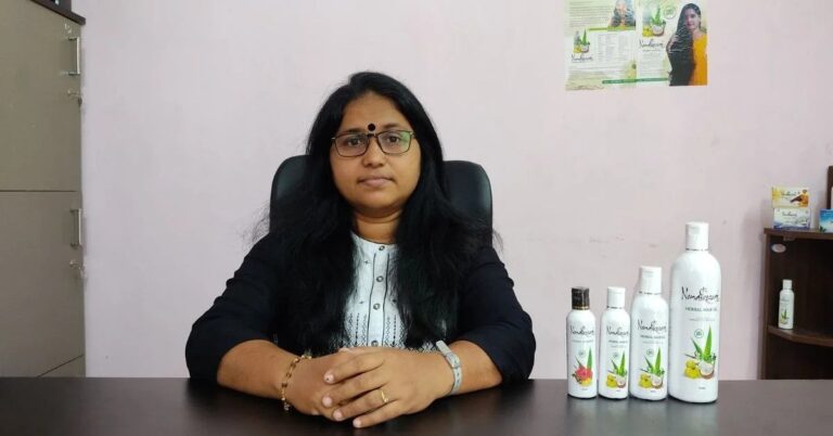 Read more about the article Mom Turns Family Hair Oil Remedy Into Successful Brand, Earns Rs 3 Lakh/Month